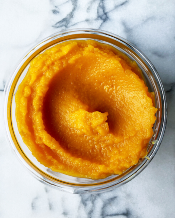 Butternut squash baby food in glass jar